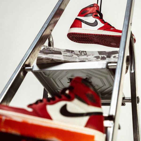 Jordan 1 Retro High OG Chicago Lost and Found (DZ5485-612) | TheSneakerWay