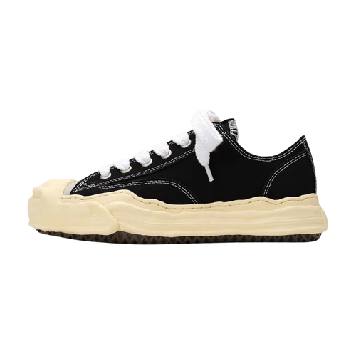 Maison Mihara Yasuhiro Hank Vintage Sole Canvas Low Black (A09FW734-BLK) | TheSneakerWay