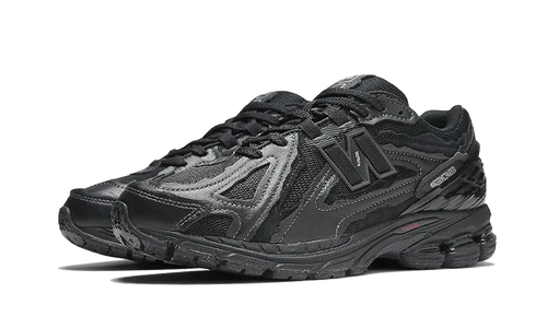 New Balance 1906D Protection Pack Black Leather (M1906DF) | TheSneakerWay