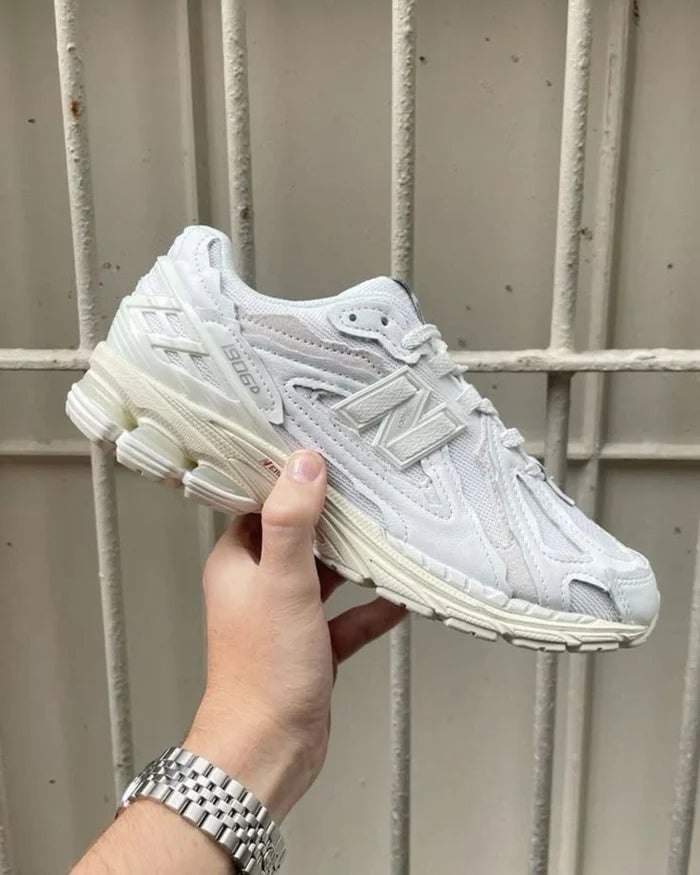 New Balance 1906D Protection Pack White (M1906DE) | TheSneakerWay