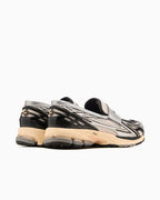 New Balance 1906L Silver Metallic Cream (U1906LOB) | TheSneakerWay