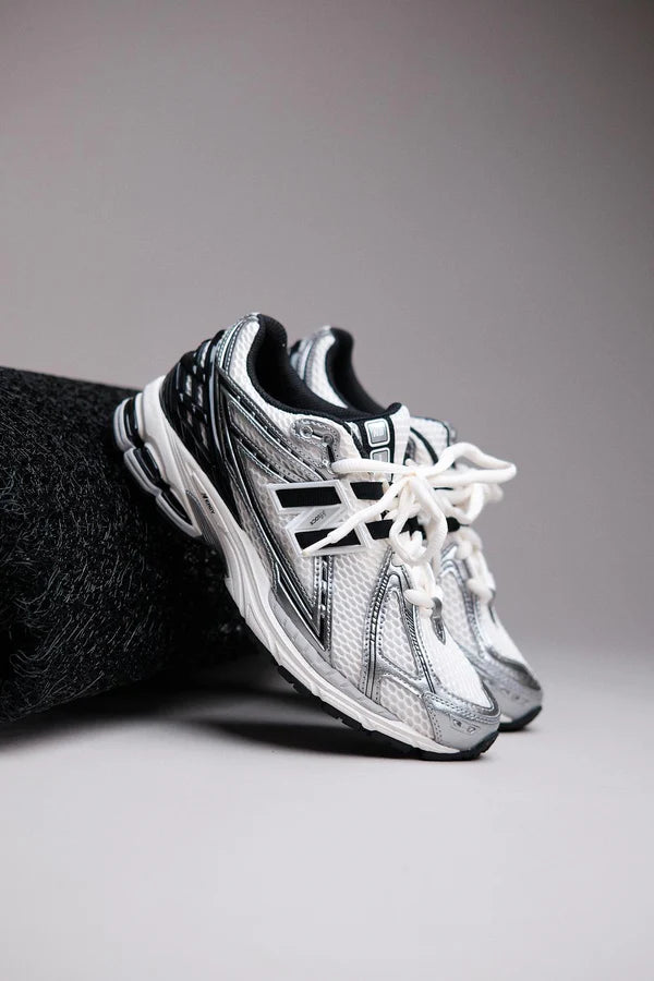 New Balance 1906R Silver Black (M1906RER) | TheSneakerWay