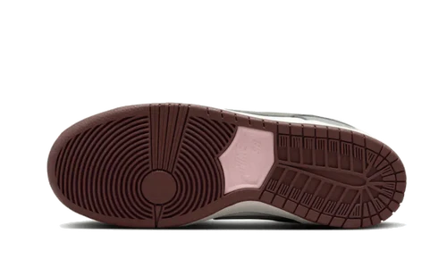 Nike SB Dunk Low Yuto Horigome (FQ1180-001) | TheSneakerWay