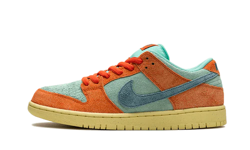 Nike SB Dunk Low Orange Emerald Rise