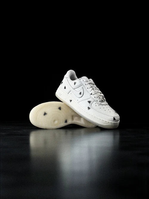 Nike Air Force 1 Low Retro Houseflies (IM3081-100) | TheSneakerWay