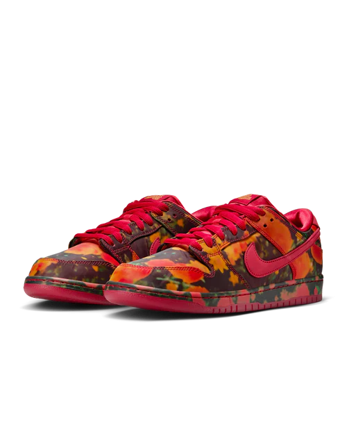 Nike SB Dunk Low The Wizard of Oz Poppy Field (FZ1291-600) | TheSneakerWay