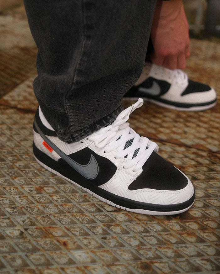 Nike SB Dunk Low TIGHTBOOTH (FD2629-100) | TheSneakerWay