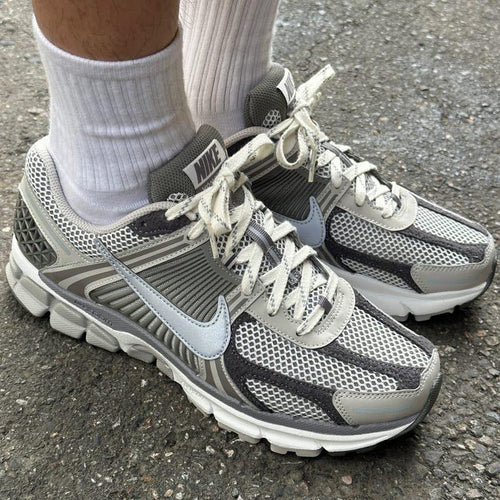 Nike Zoom Vomero 5 Iron Ore Flat Pewter (FD0791-012) | TheSneakerWay