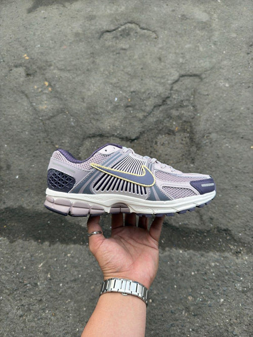 Nike Zoom Vomero 5 Platinum Violet (HQ3643-019) | TheSneakerWay