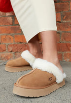 UGG Disquette Slipper Chestnut (Women's) (1122550-CHE) | TheSneakerWay