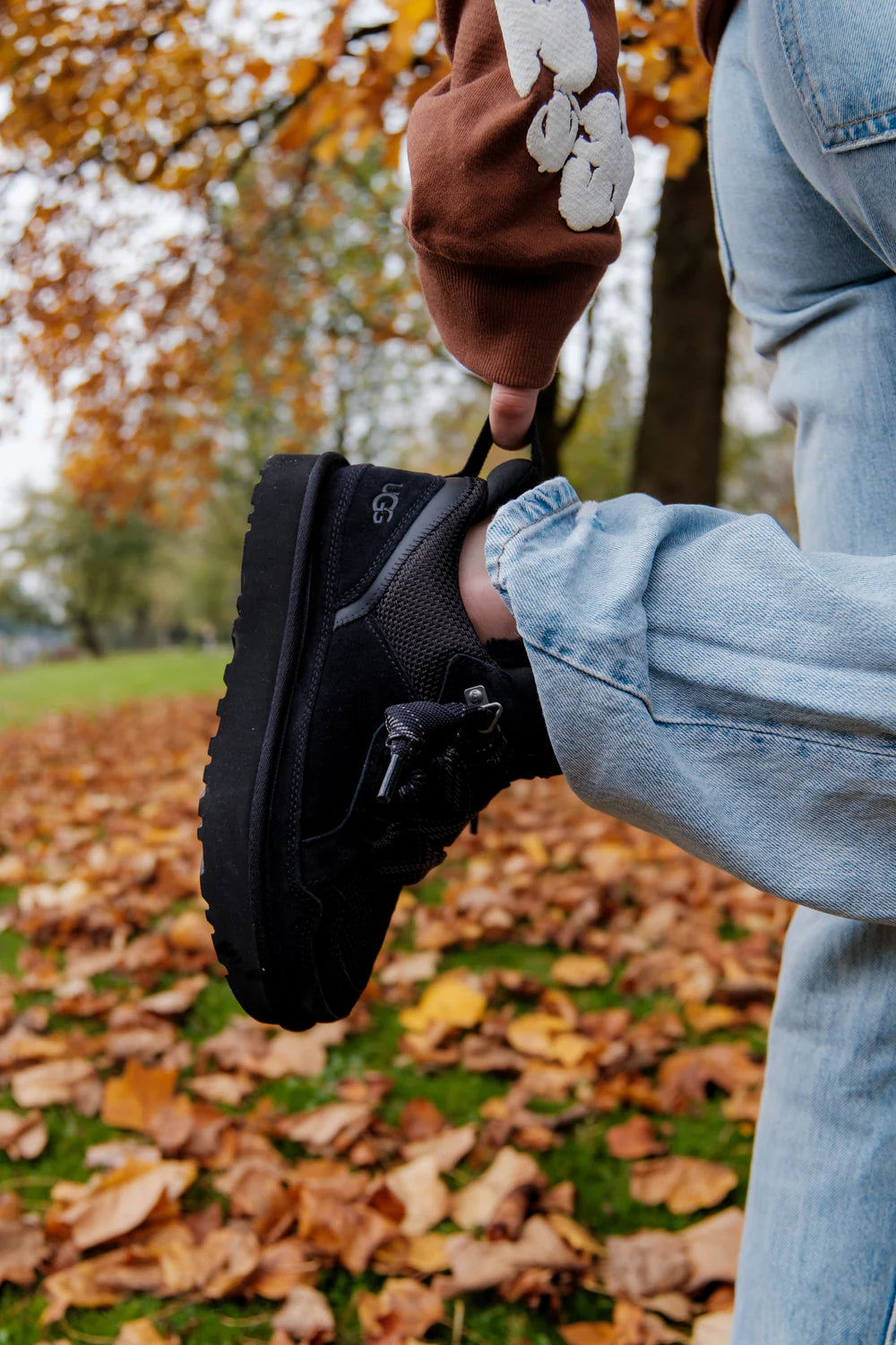 UGG Lowmel Black (1170750-BLK) | TheSneakerWay