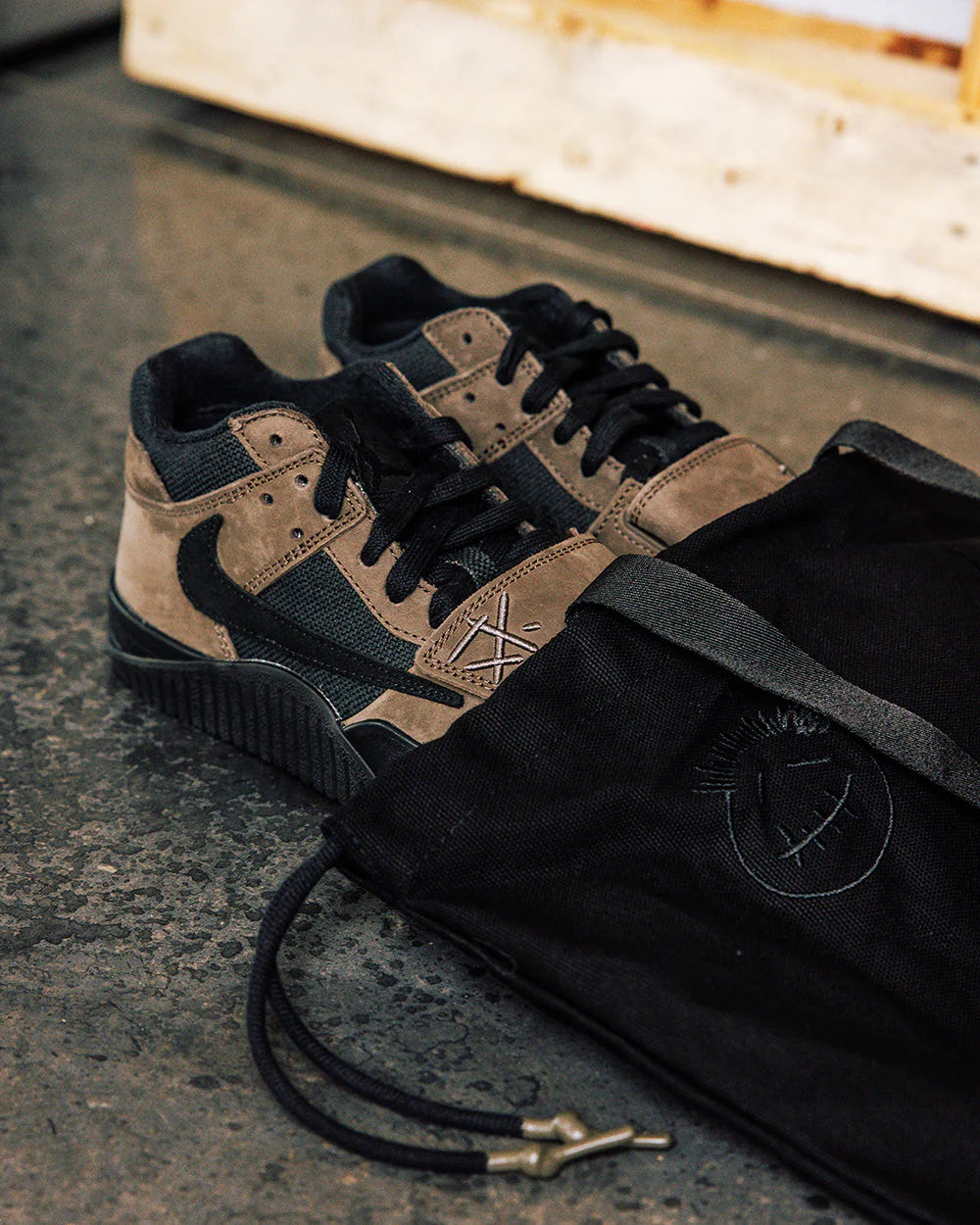 Jordan Jumpman Jack TR Travis Scott Dark Mocha (FZ8117-204) | TheSneakerWay