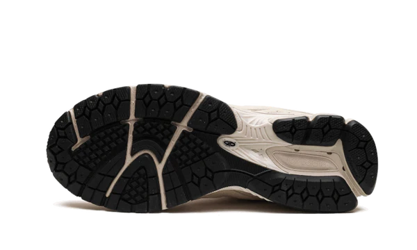 New Balance 2002R Bone Light Aluminum (ML2002RE) | TheSneakerWay