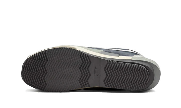 Nike Zoom Cortez SP sacai Iron Grey (DQ0581-001) | TheSneakerWay
