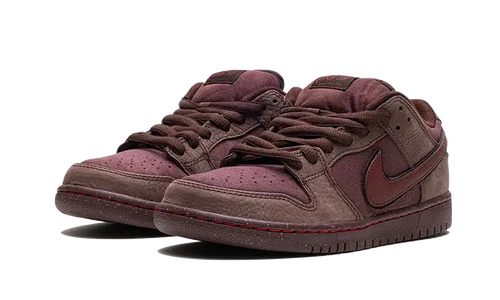 Nike SB Dunk Low City of Love Burgundy Crush (FN0619-600) | TheSneakerWay