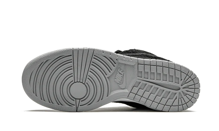 Nike SB Dunk Low Elite Medicom Bearbrick (877063-002) | TheSneakerWay