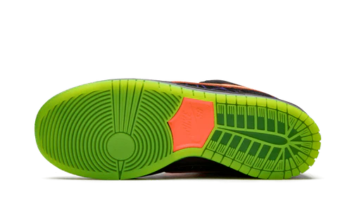 Nike SB Dunk Low Night of Mischief Halloween (BQ6817-006) | TheSneakerWay