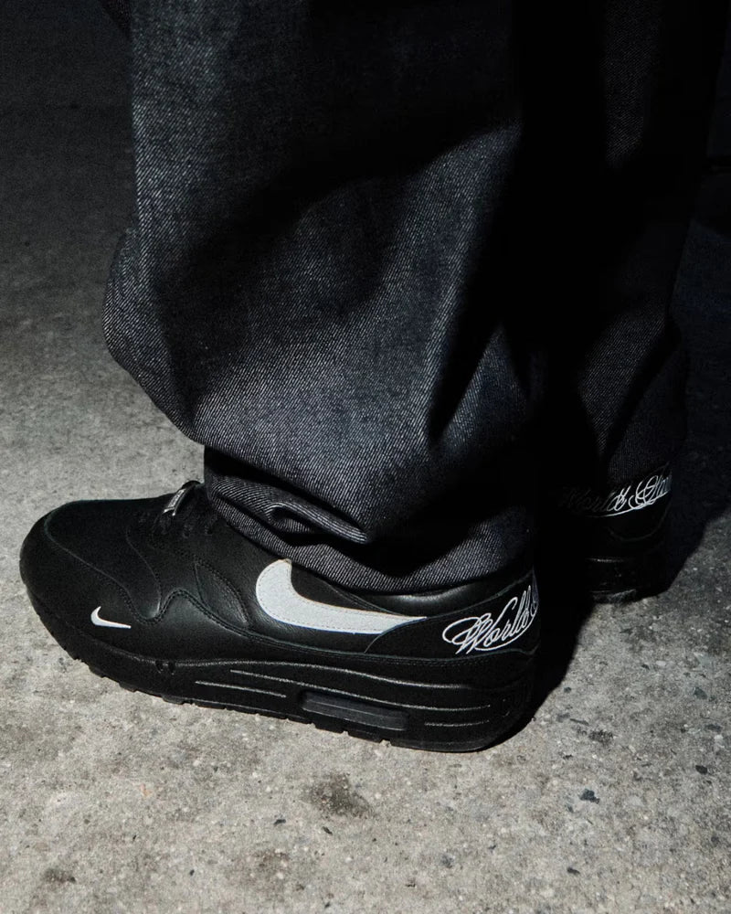 Nike Air Max 1 '87 SP Supreme Black White (HF8813-001) | TheSneakerWay